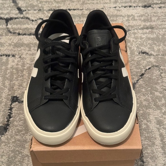 Veja Campo leather shoe - Picture 2 of 12